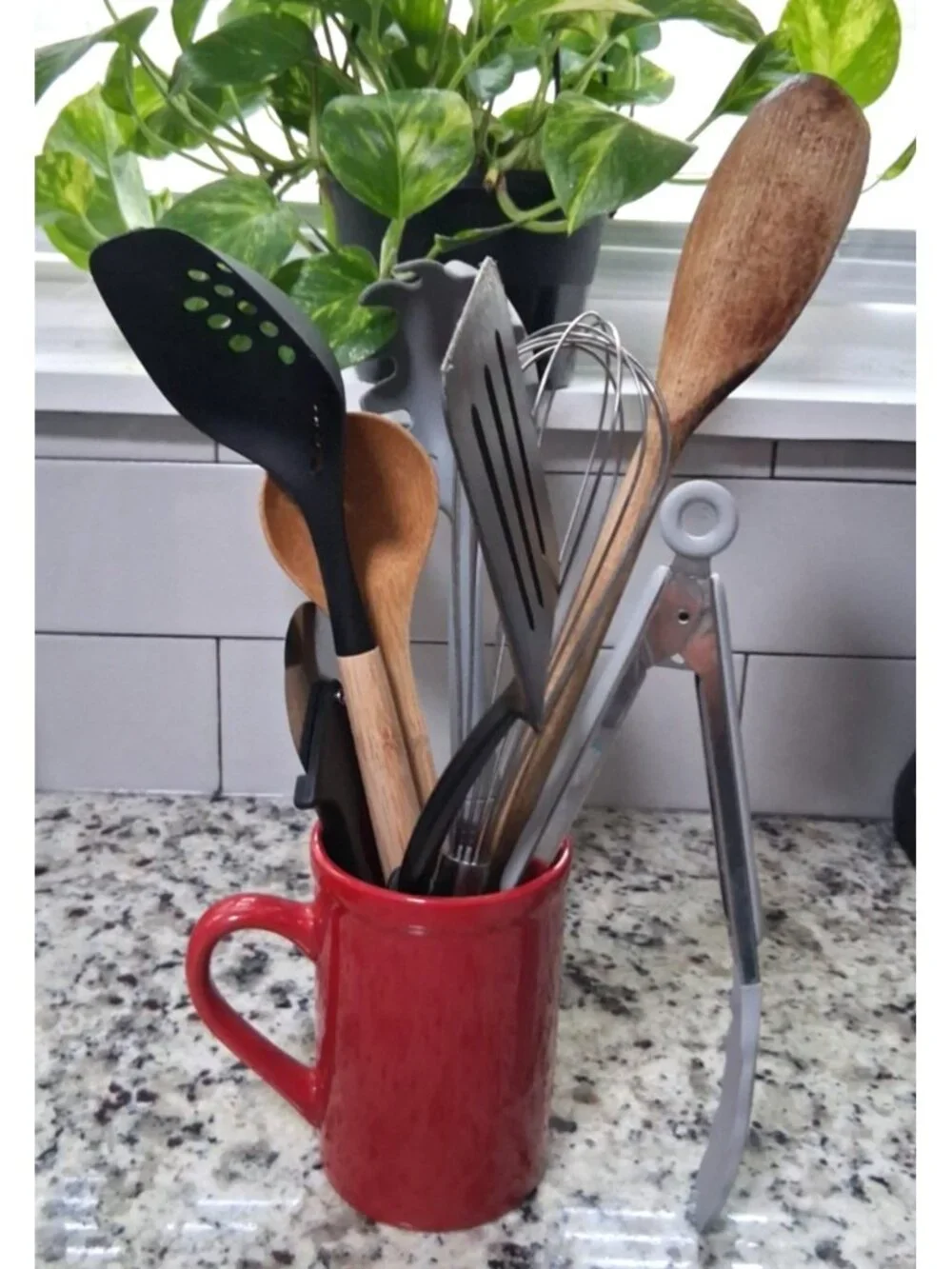 Bundle Of 8-Assorted Kitchen Gadgets/ Black Nylon Utensils-and red storage cup